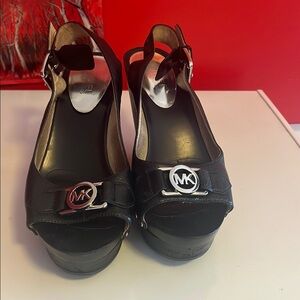 Pre-owned Michael Kors Black Heels with Ankle Strap